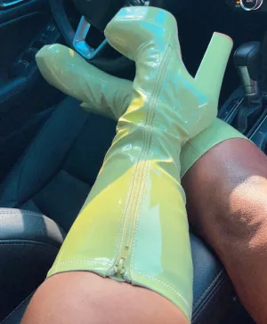 $25 SALE - Dossy Green