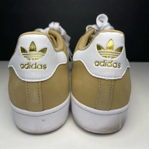 Adidas Superstar Nubuck Suede Low Top Tan/White Men's Size 10.5