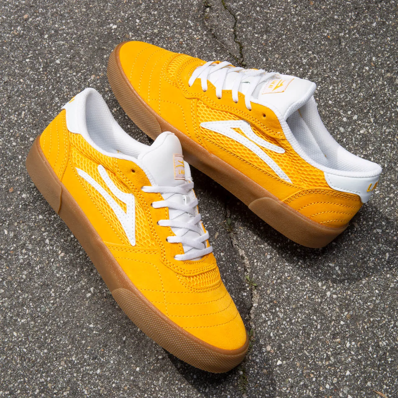 Cambridge - Gold/Gum Suede