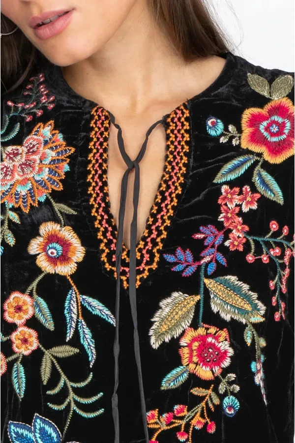 Johnny Was Ardell Velvet Relaxed Tee Blouse Floral Embroidery Top Shirt Black NEW