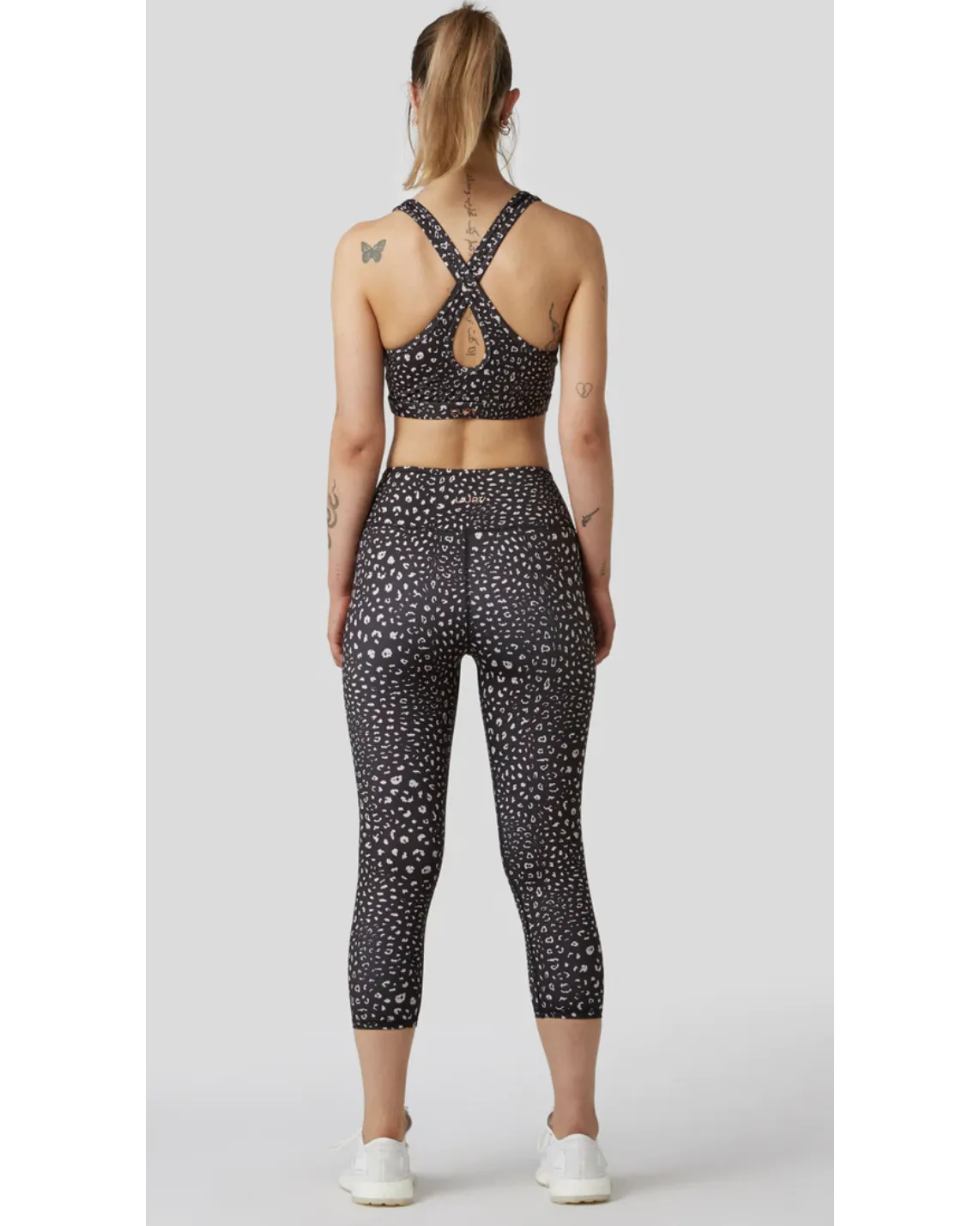 L'urv Celestial 3/4 Legging - Black