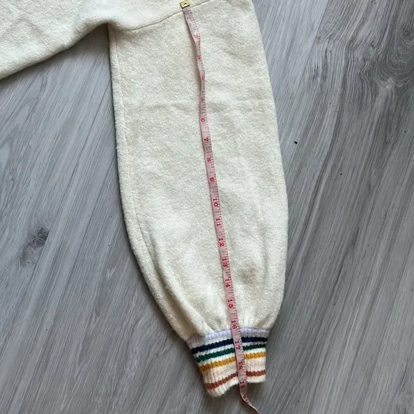 MEDWELL.  Women's Cream Sweater with Multicolor Trim