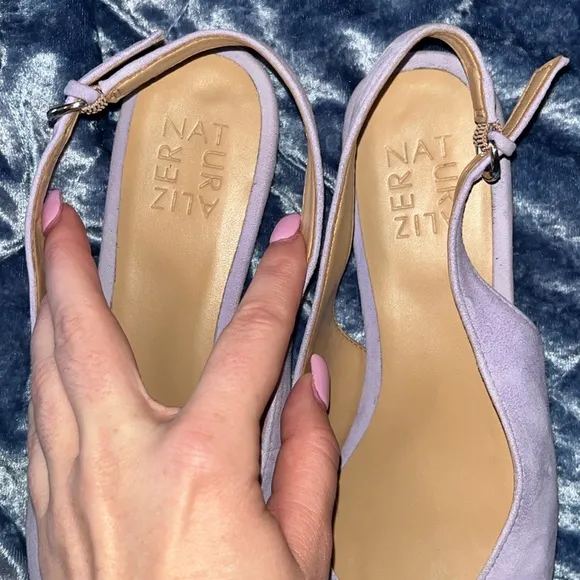 Naturalizer Primo Flat in Lavender Purple Suede