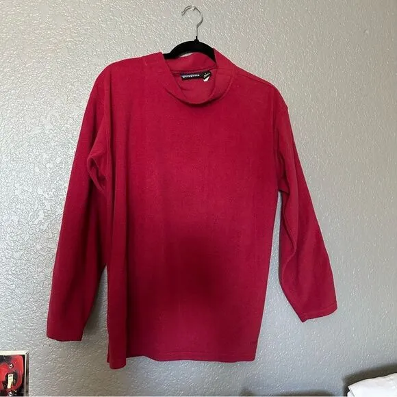Patagonia magenta pink/red fleece long sleeve