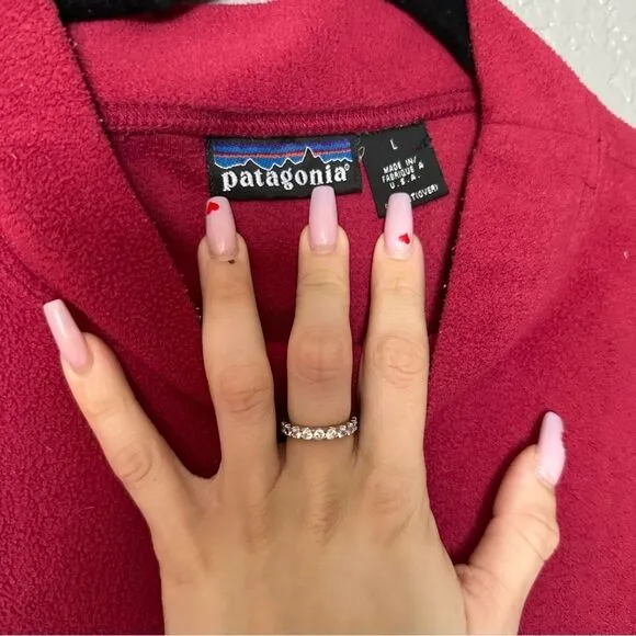 Patagonia magenta pink/red fleece long sleeve