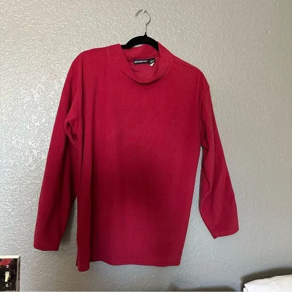 Patagonia magenta pink/red fleece long sleeve