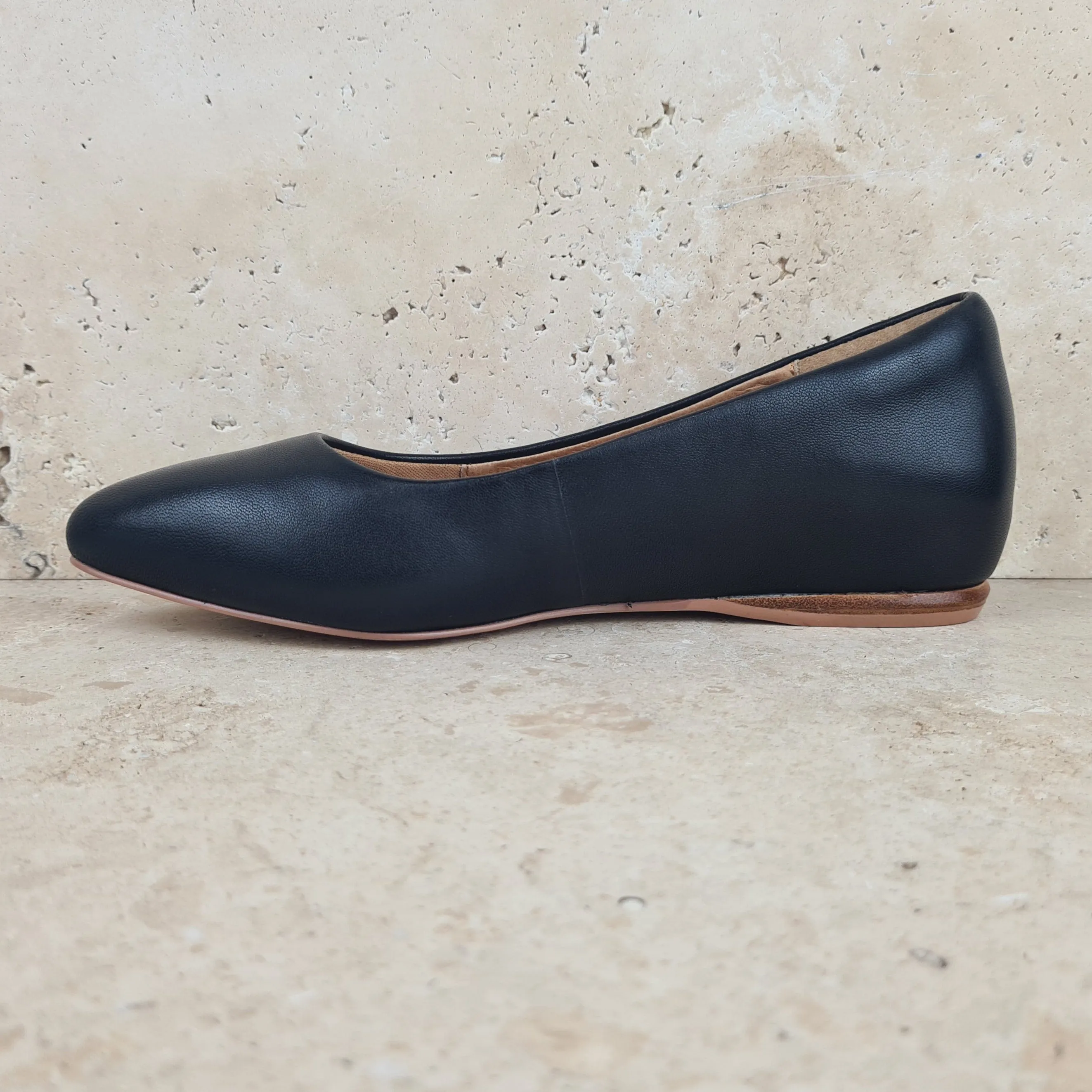 POPPY Black