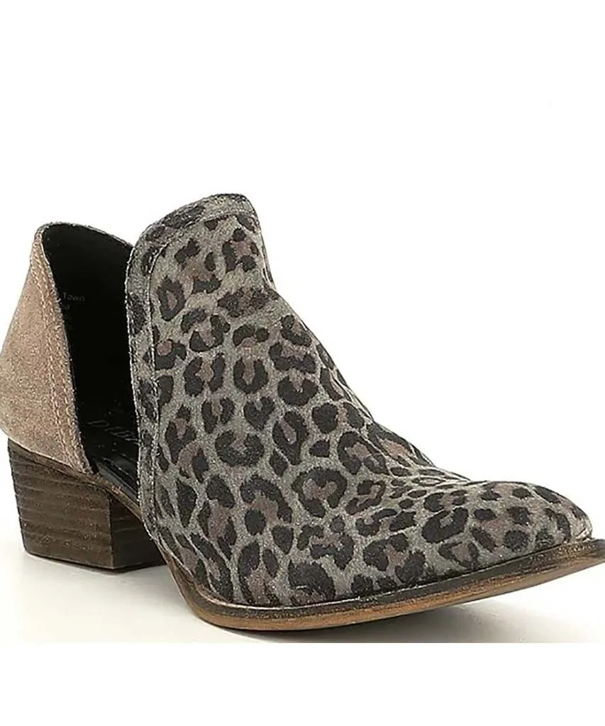 Shy Town Leopard