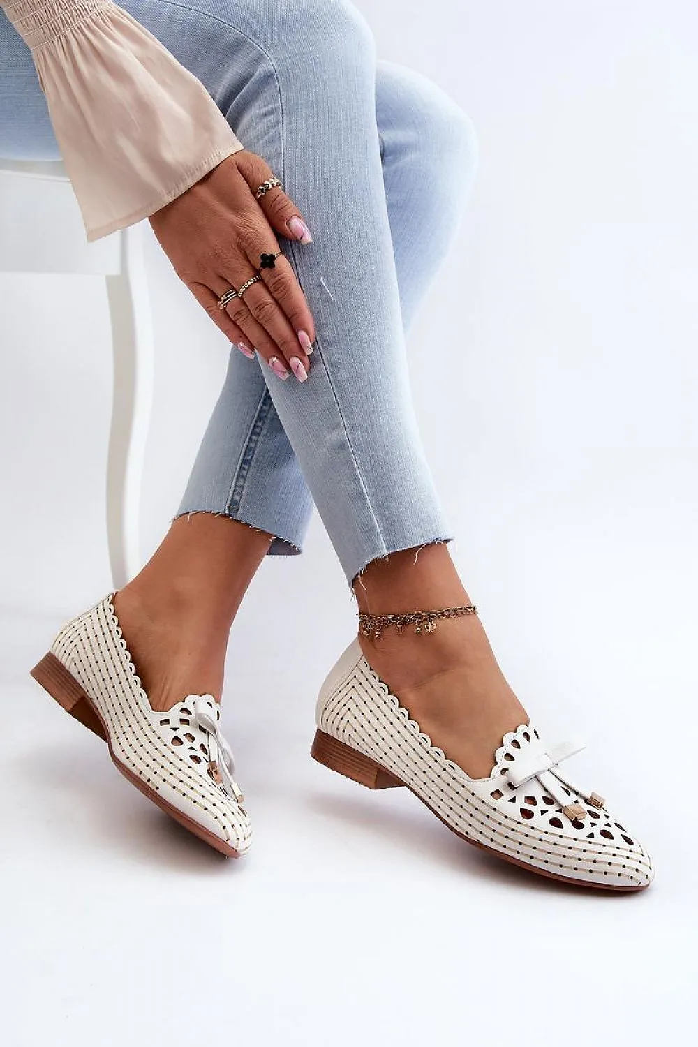 Stylish Almond Toe Ballet flats