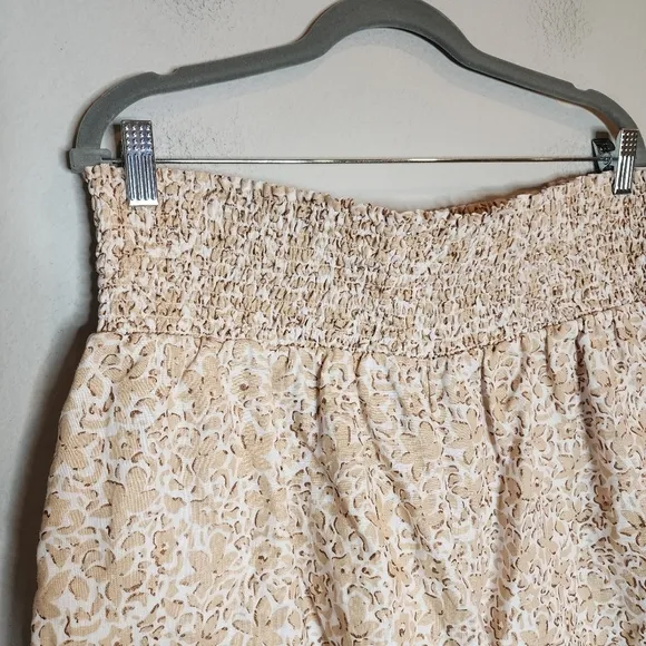 Vineyard Vines Plumeria Linen Smocked Pull-On Shorts. Size XL. New