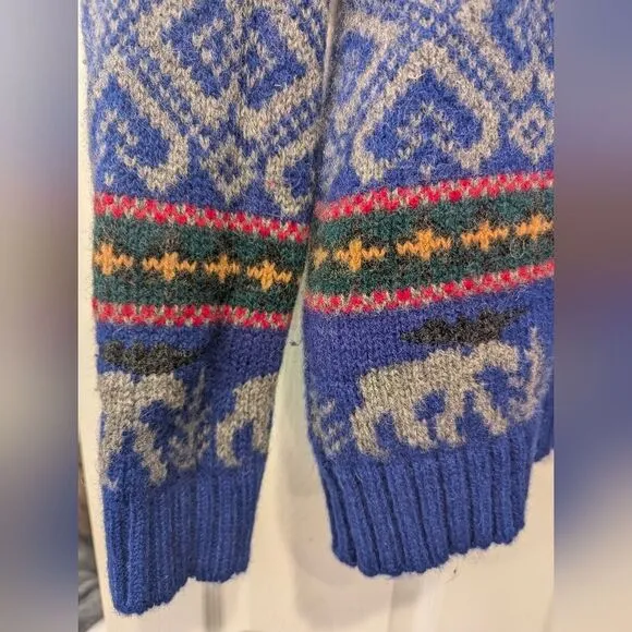 Vintage Eddie Bauer 1992 wool turtleneck Blue Green Moose Sweater  size L cozy