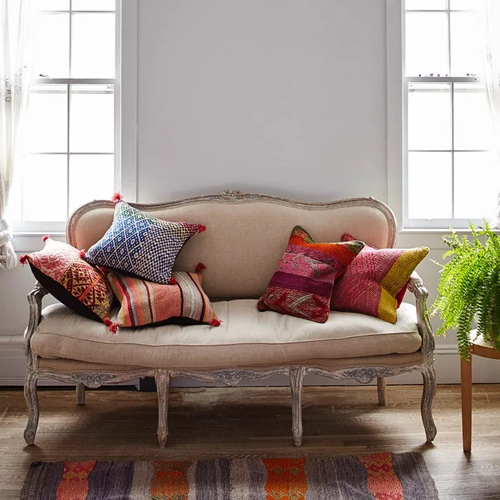Woven Pillow 107